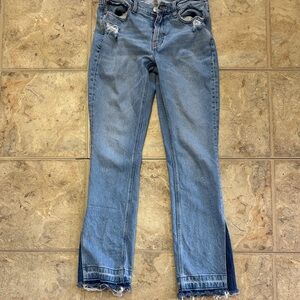 American Eagle Women’s size 8 of the 90s low rise skinny kick Jeans